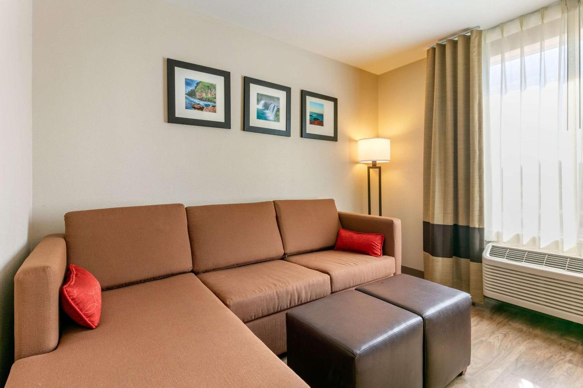 Comfort Inn & Suites Van Buren - Fort Smith Bagian luar foto